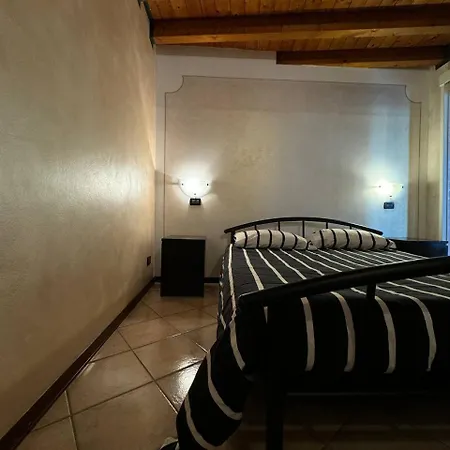 Al Vec Licinsi' Apartmán Moniga del Garda